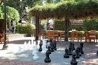 Chess Plaza