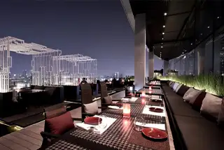 Sky Lounge With Viewing Deck
