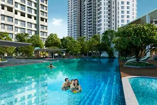 Swimming Pool with Jacuzzi